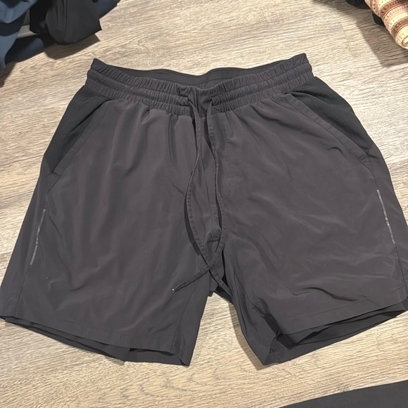 Men’s Lululemon Shorts - Lined - Picture 2 of 4